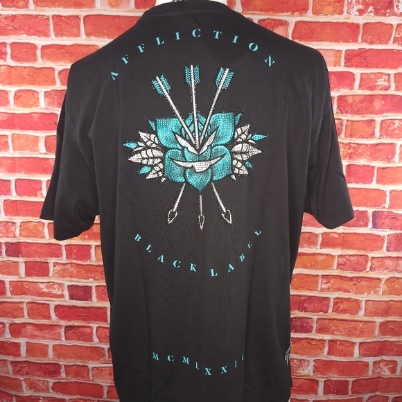 Affliction Men's Black Label Skull Rhinestone T-shirt -Size: Large - NWT - Picture 8 of 13